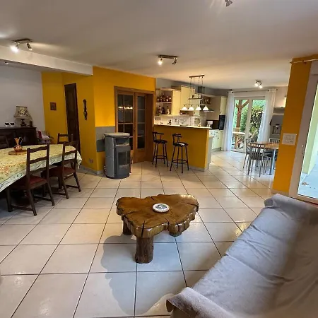 Des Fruitiers Holiday home